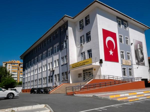 Beylikdüzü Cahit Zarifoğlu Anadolu Lisesi Fotoğrafı