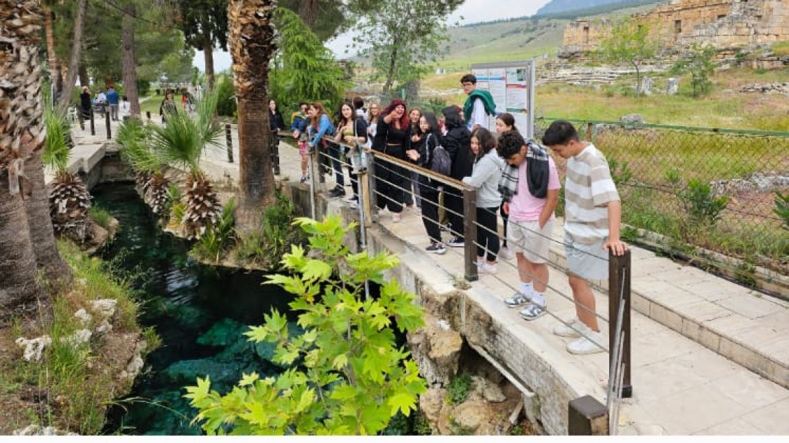 Öğrencilerimizin Efes Kuşadası Pamukkale Gezisinden Kareler